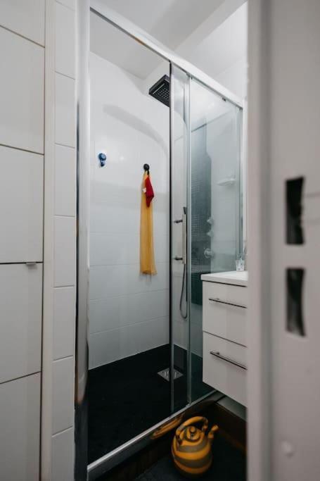 Apartment Cosy Avec Wifi A 15 Min De Rennes Crevin